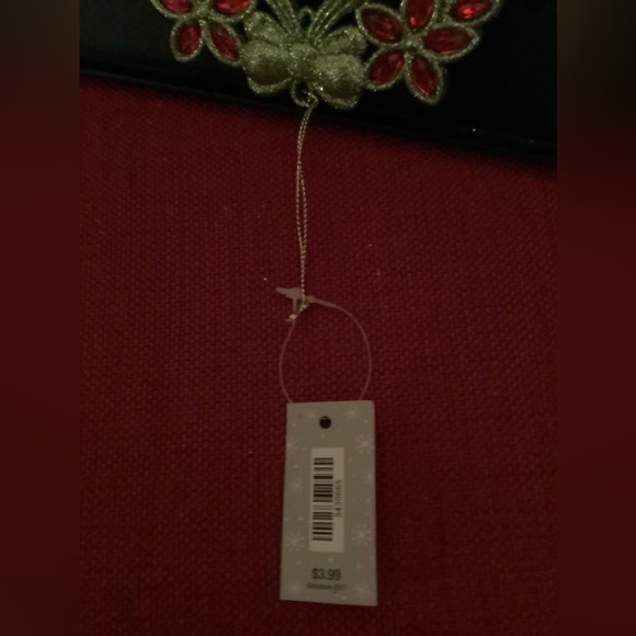 Christmas decor box with gift bag new Christmas ornaments & pkg. of Xmas balls - Picture 13 of 16